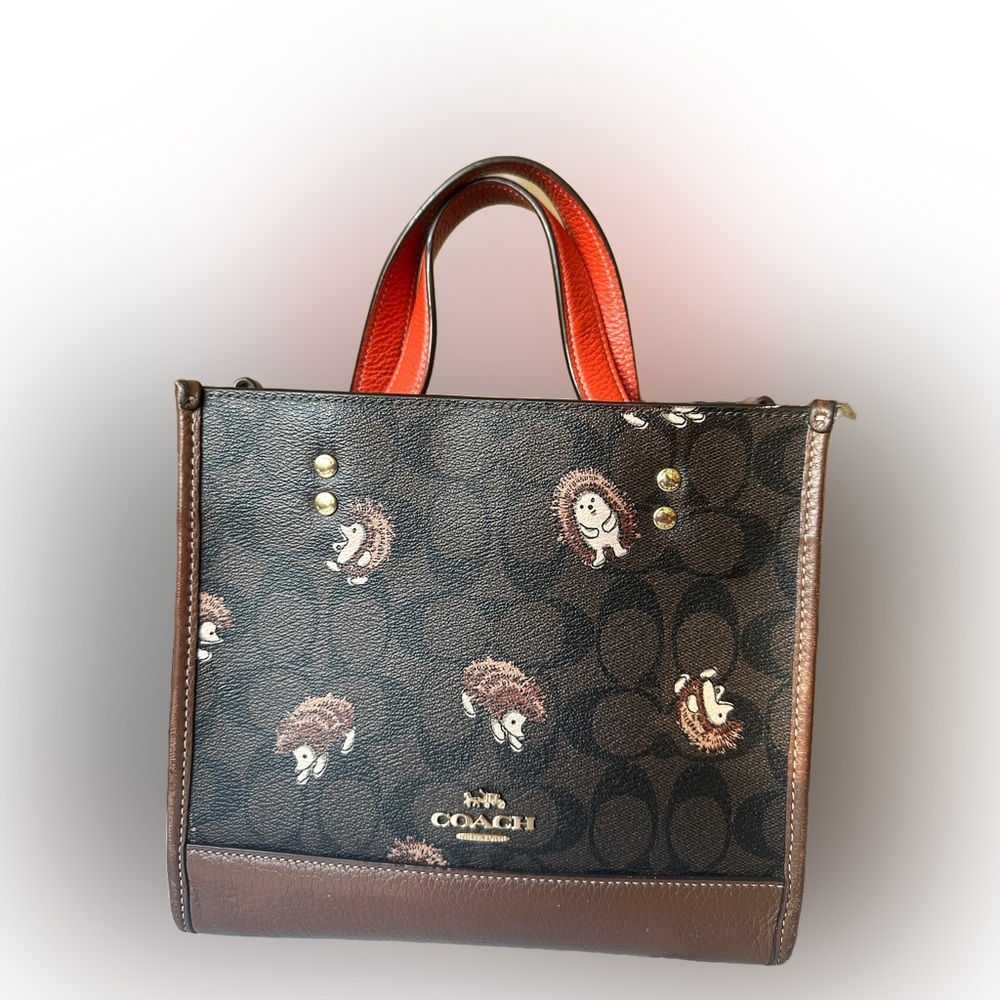 Dempsey Tote 22 In Signature Canvas With Hedgehog Print